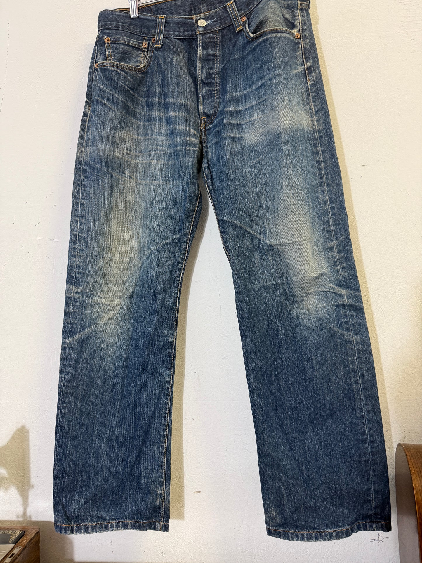 Vintage Levi’s 501 “W34 L32”