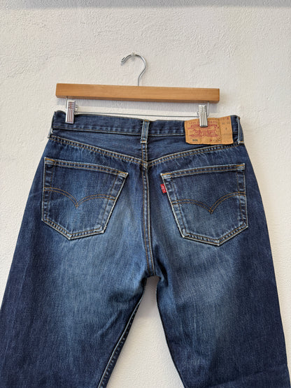 Vintage Levi’s 501 “W32 L30”
