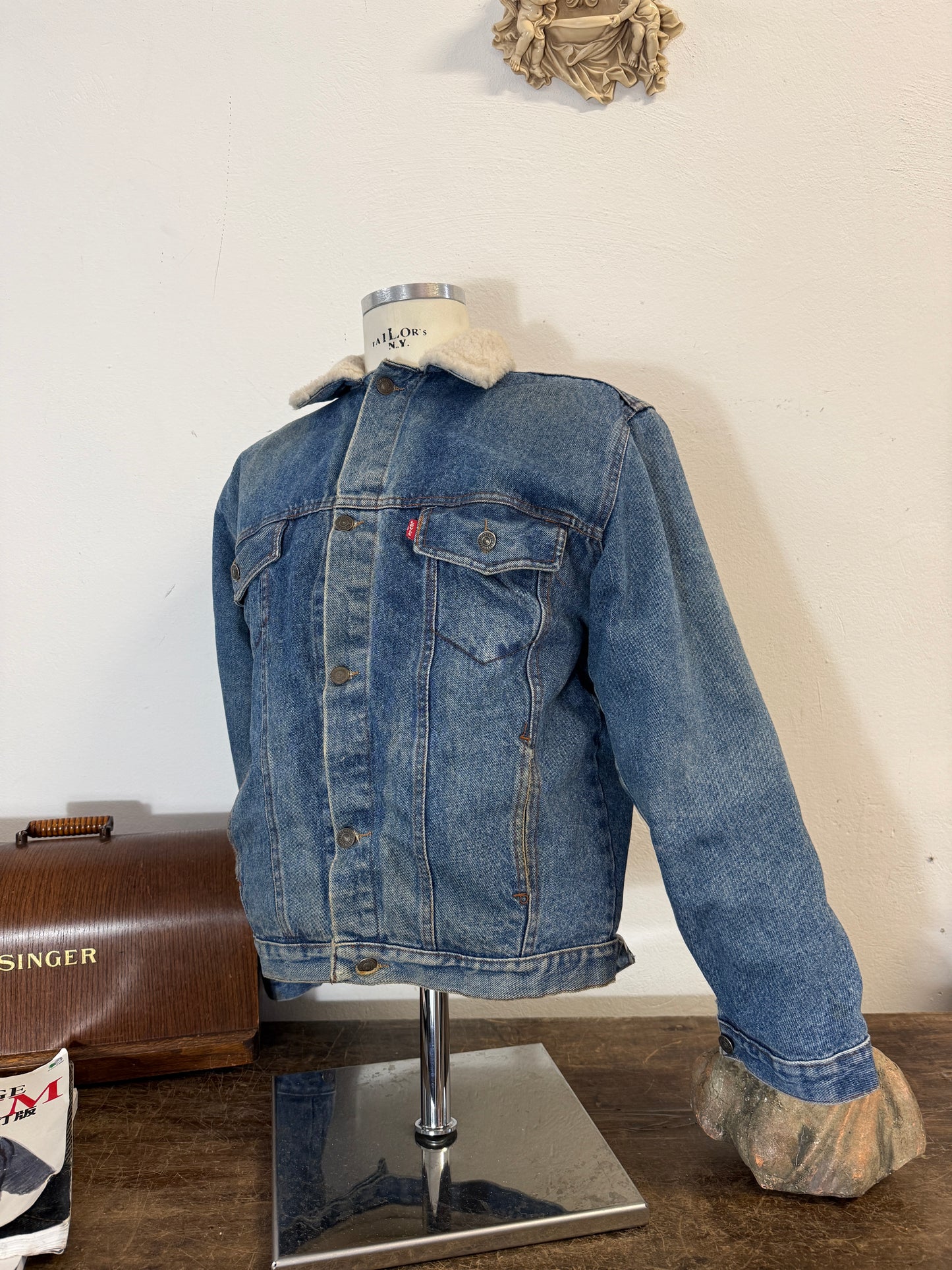 Vintage Levi’s Jacket “L”