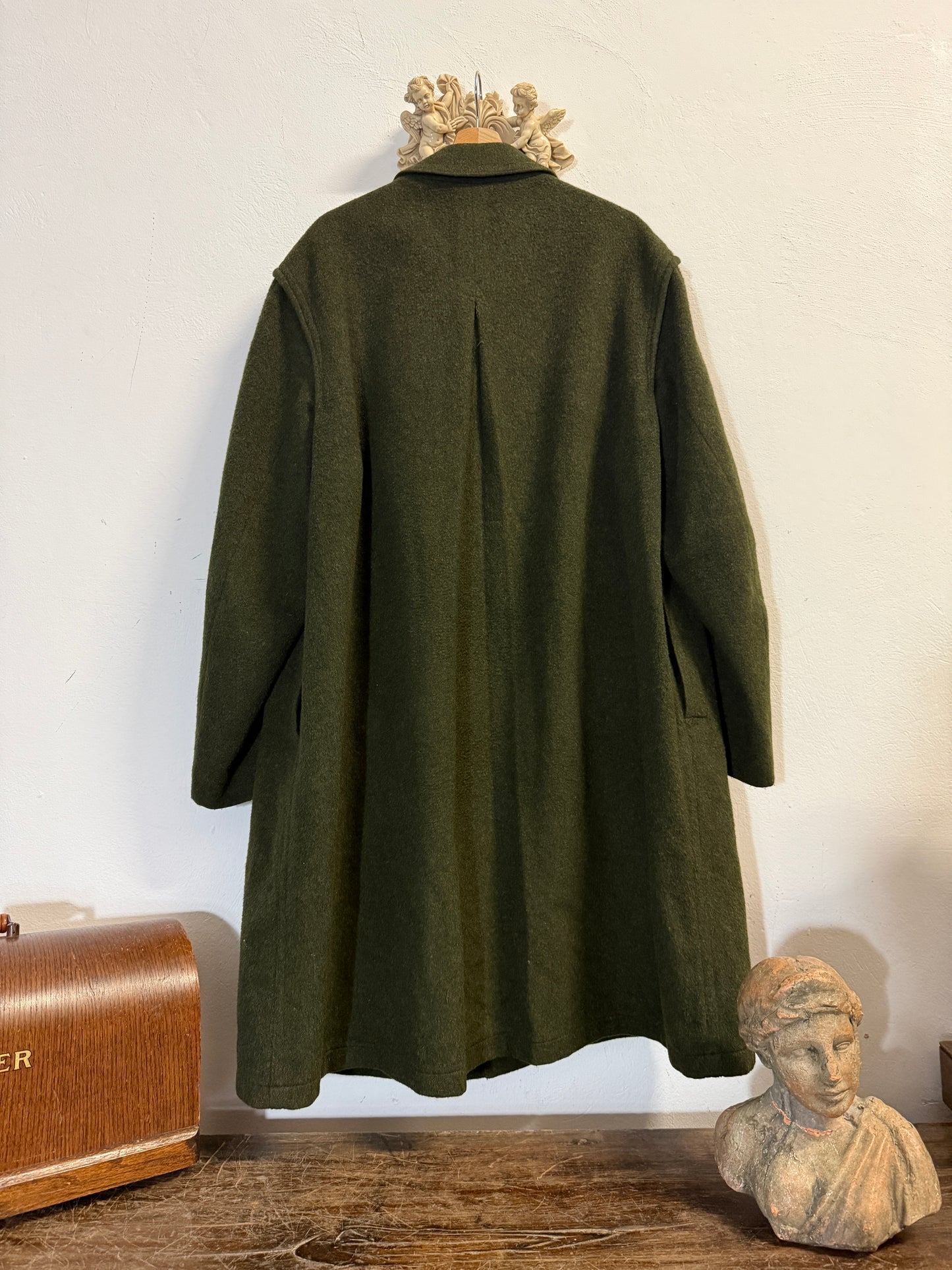 Vintage 80’s Loden Coat “XL”