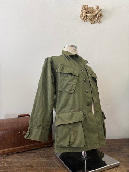 Vintage 60’s Jungle Jacket Us Army “S/M”