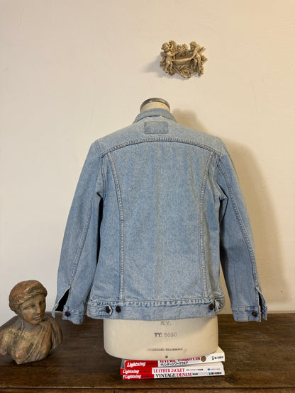 Vintage Levi’s Jacket “S”