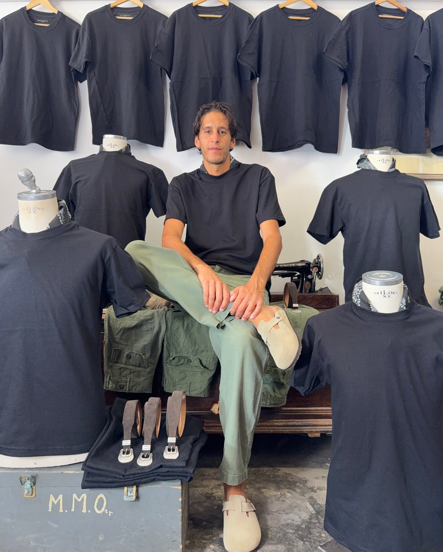 Black Tee with U.S. Cotton - Mister Archive®