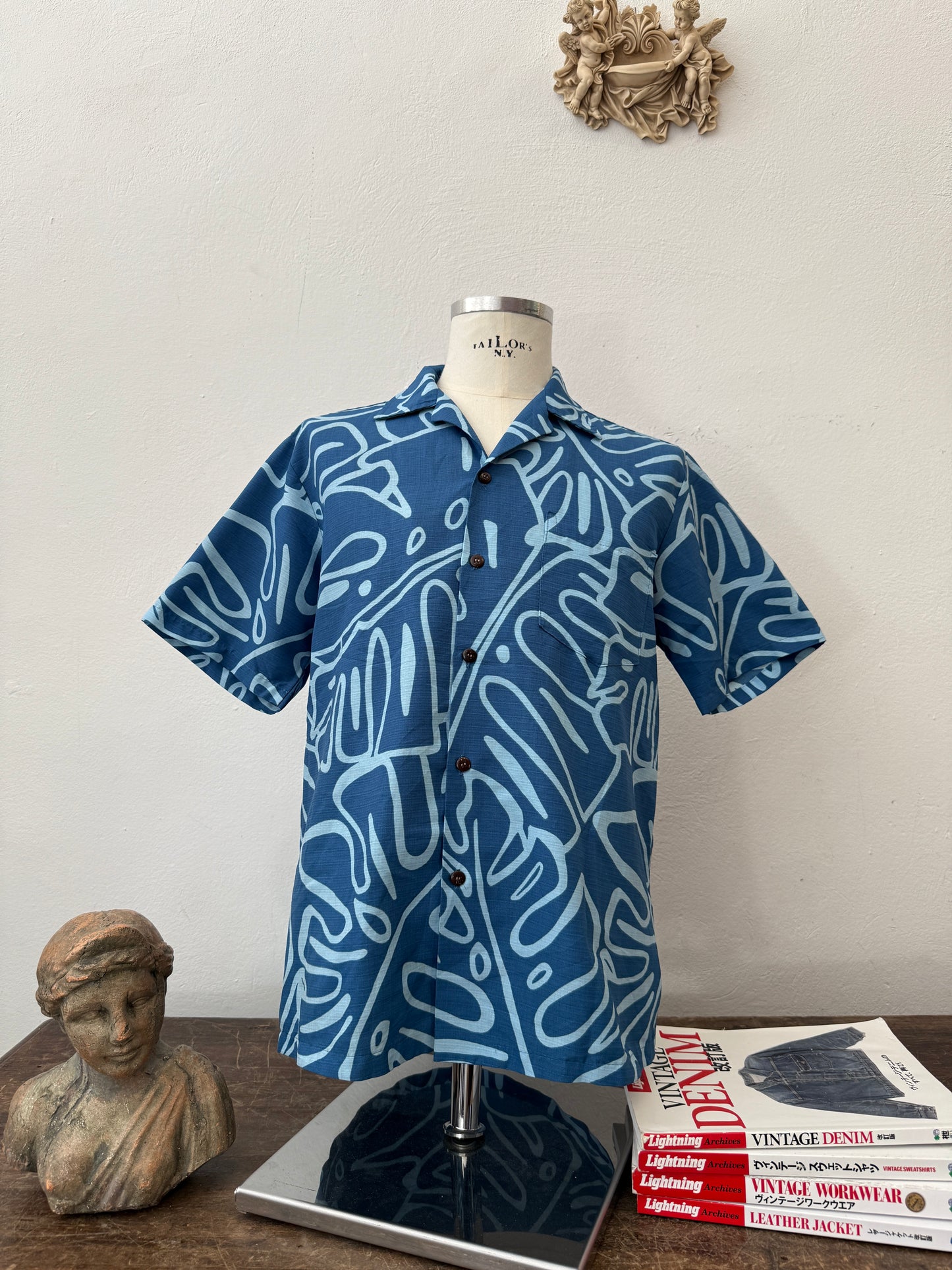 Vintage Hawaiian Shirt Made in Hawaii “M”
