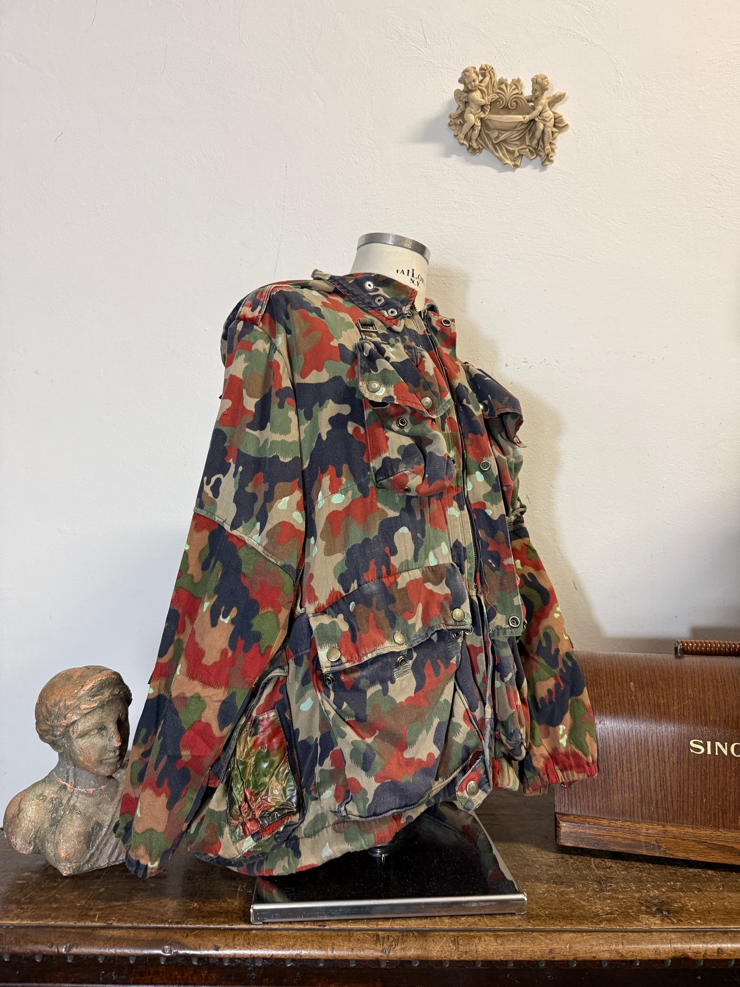 Vintage Swiss Army Camo Jacket M70 “XL”