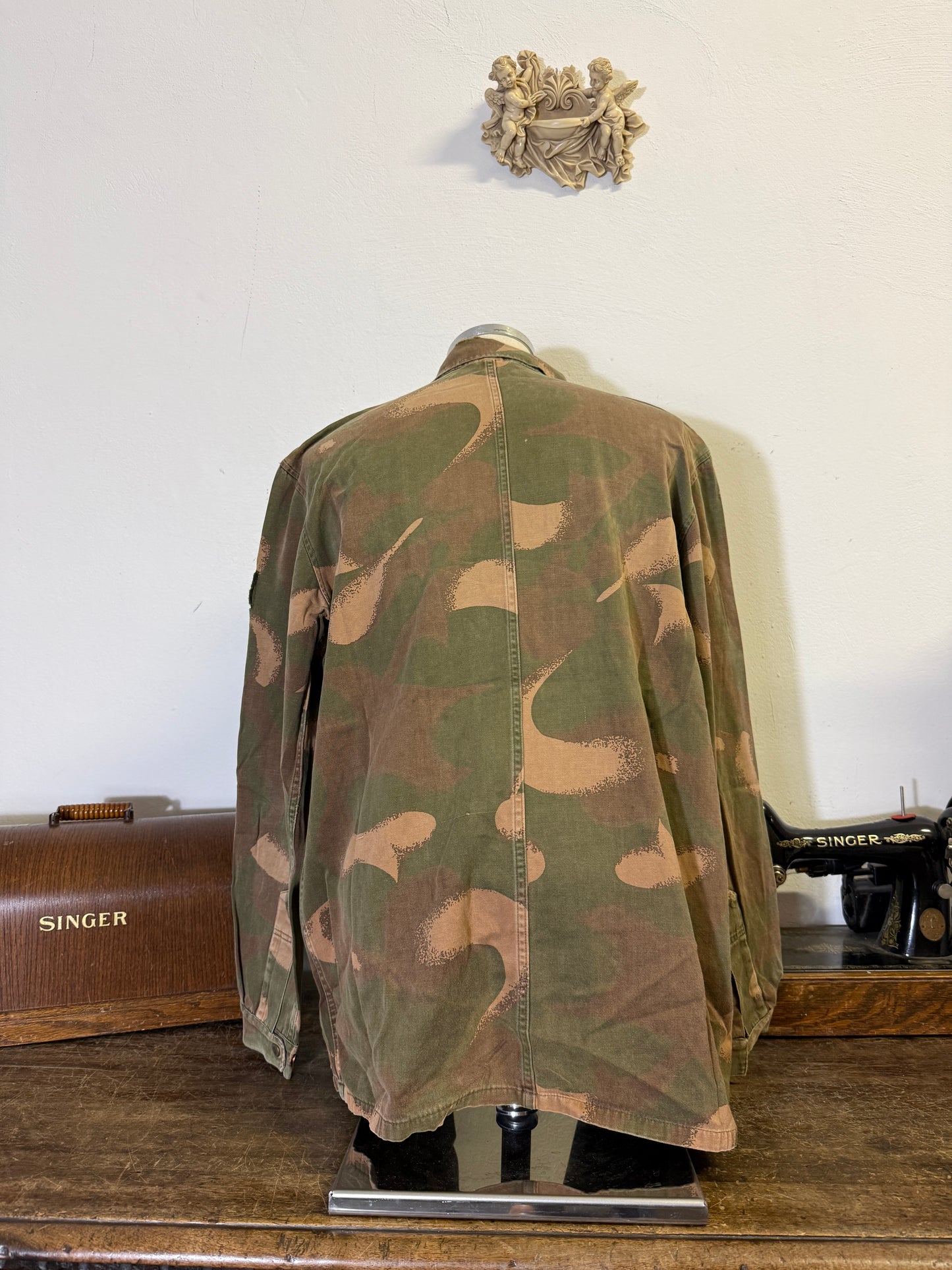 Vintage 90’s Hungarian Army Overshirt “XL”