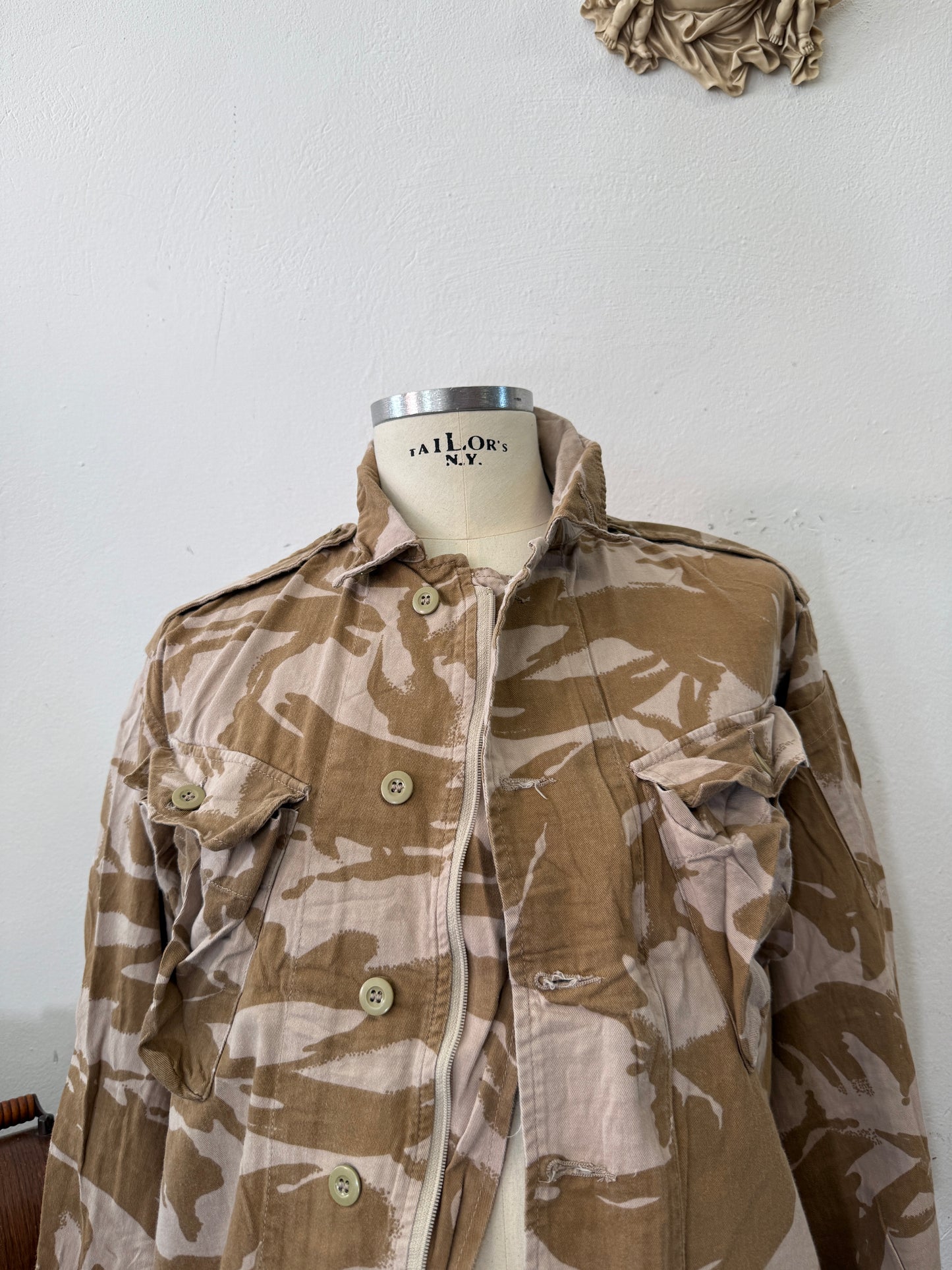 Vintage British Army Dpm Jacket “L”