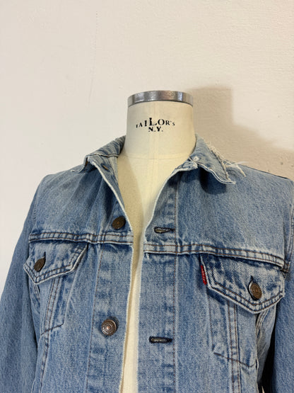Vintage Levi’s Jacket “S/M”