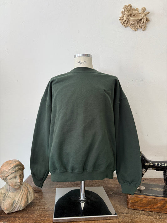 Green Gildan Sweatshirt “XL”