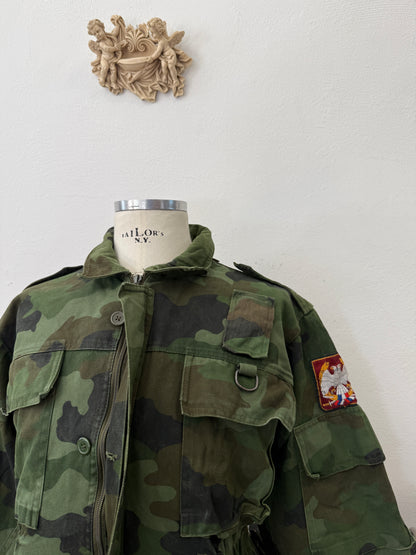 Vintage 90’s Serbian Army Jacket “M”