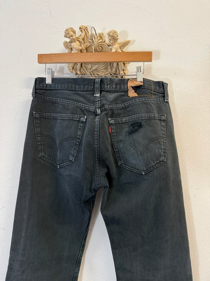 Vintage Levi’s 501 “W34 L32”