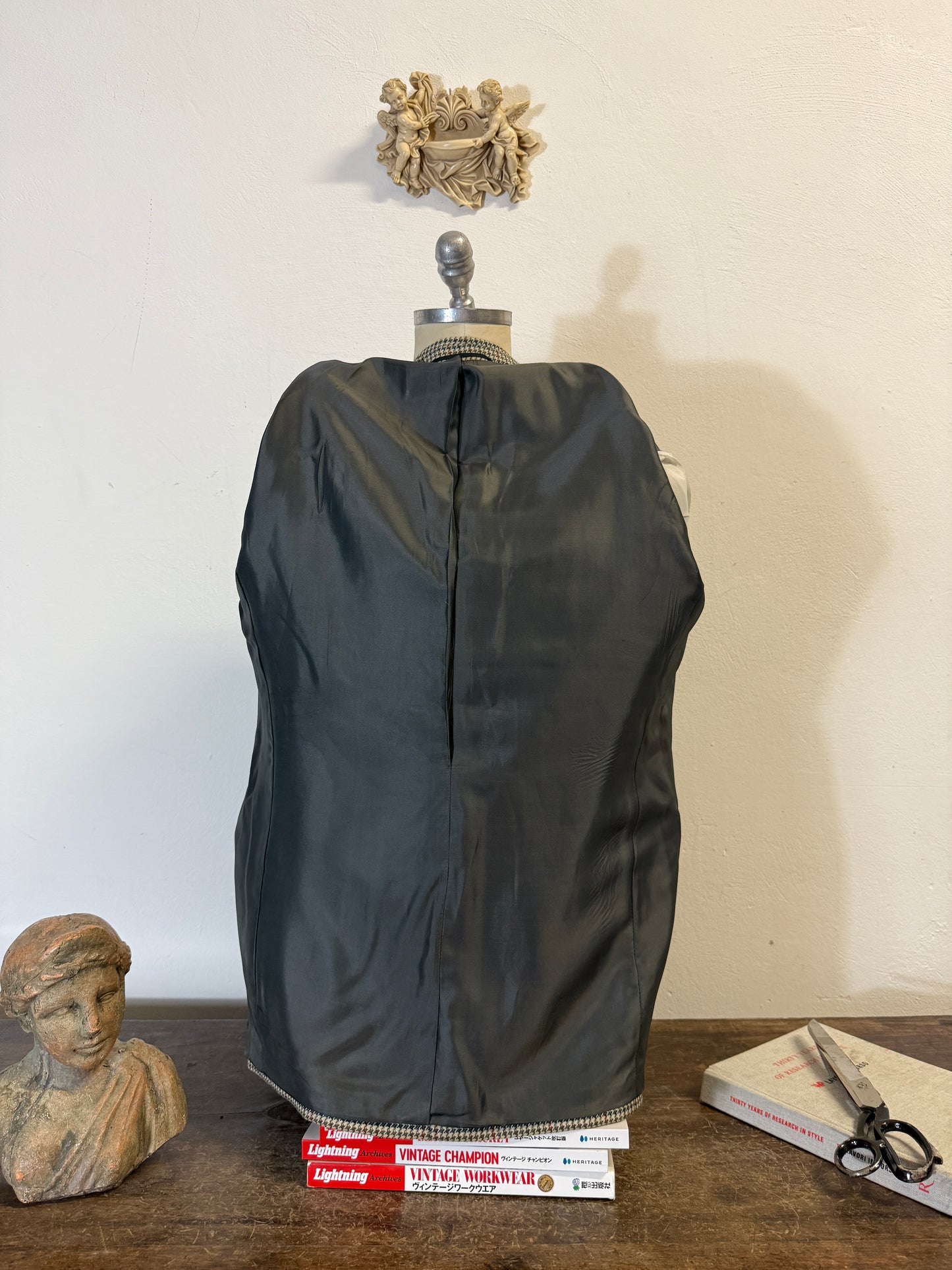 Vintage Wool Blazer “XL”