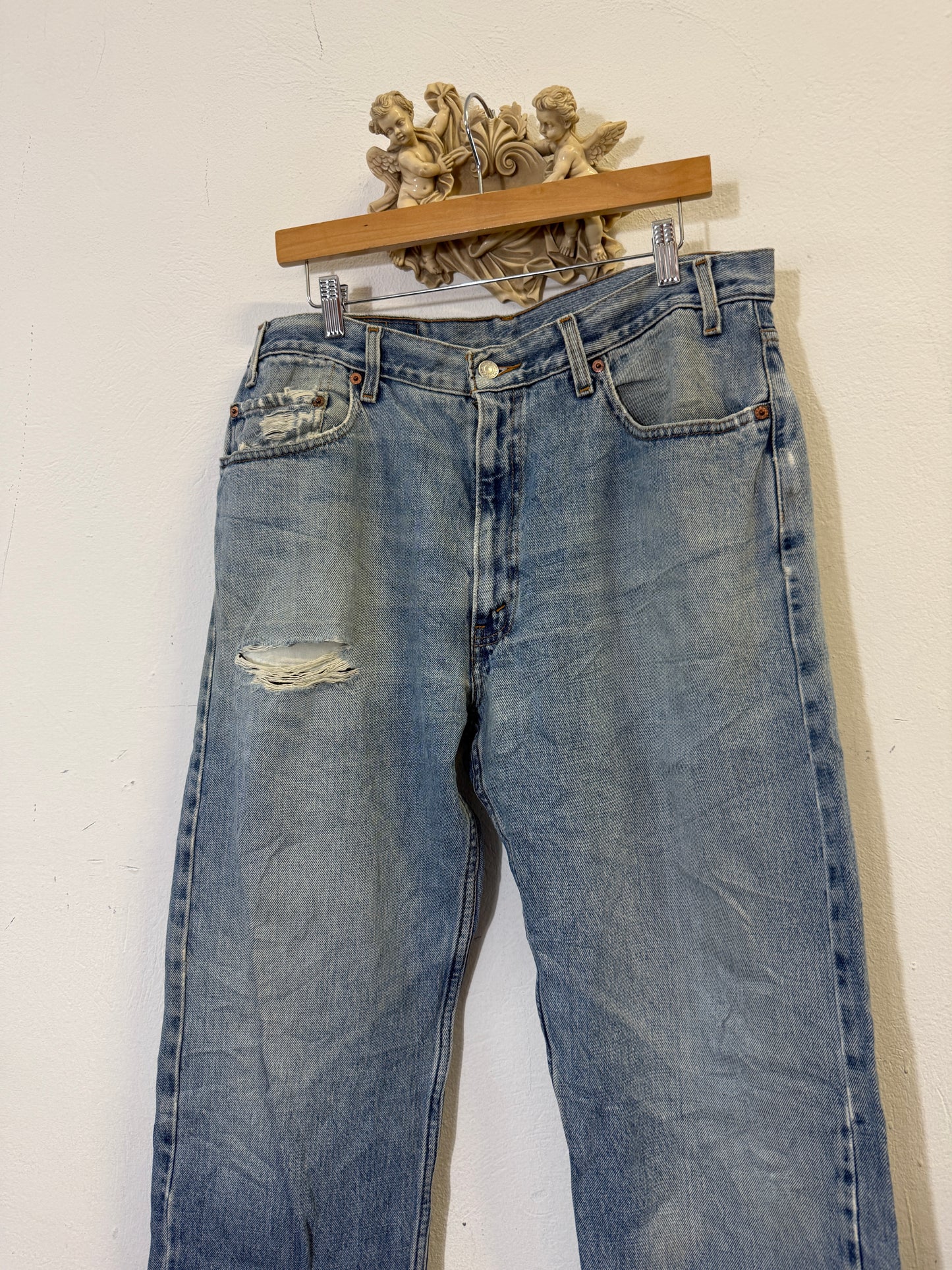 Vintage Levi’s 505 “W35 L34”