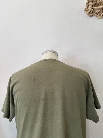 Vintage British Army Tee “M/L”