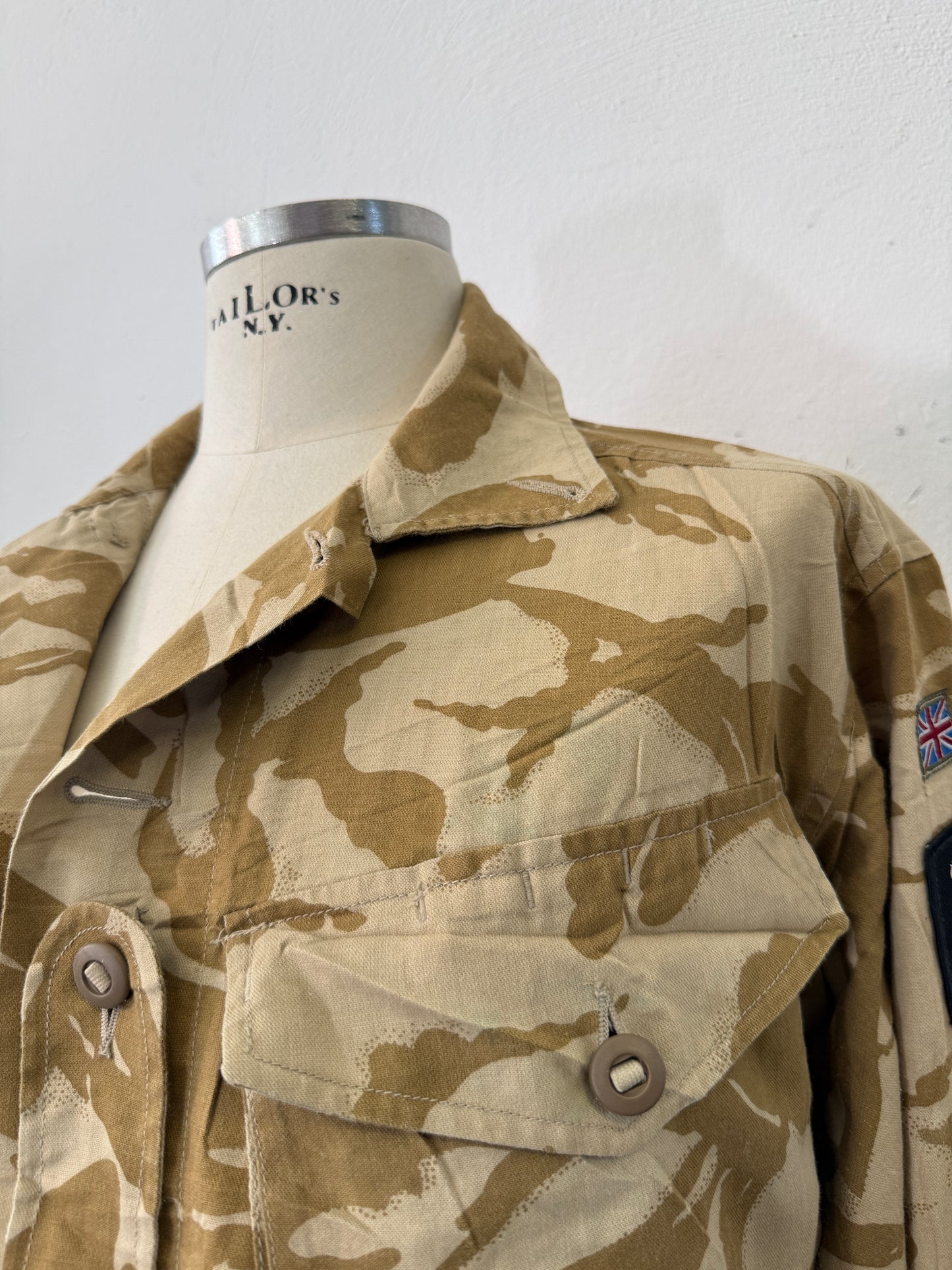 Vintage British Army Dpm Jacket “L”
