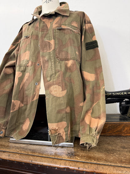 Vintage 90’s Hungarian Army Overshirt “XL/XXL”