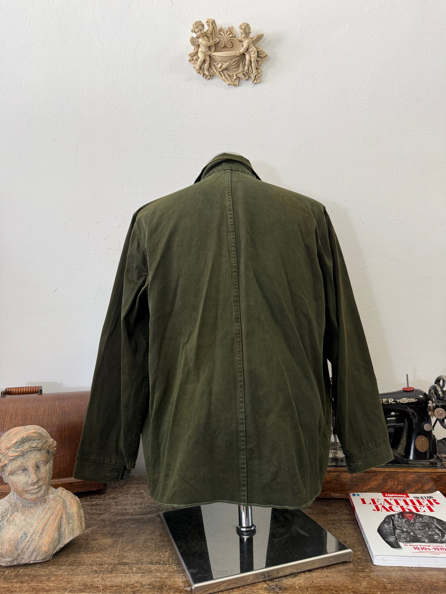 Vintage 80’s Faded Hungarian Army Shirt “M/L”
