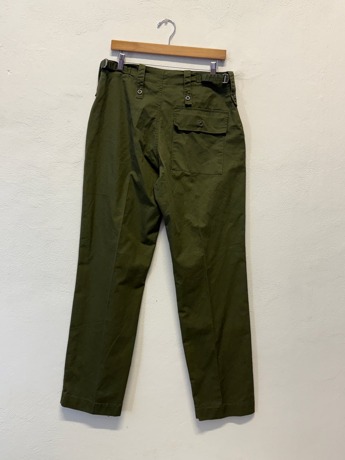 Vintage British Fatigue Army Pants “W32”