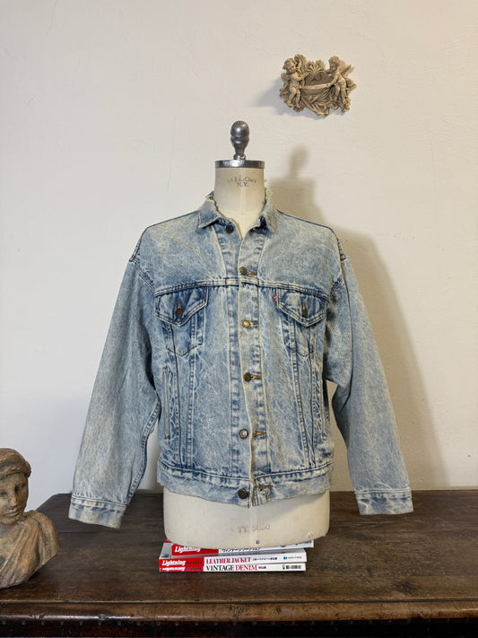 Vintage Levi’s Jacket Made in Usa “M/L”