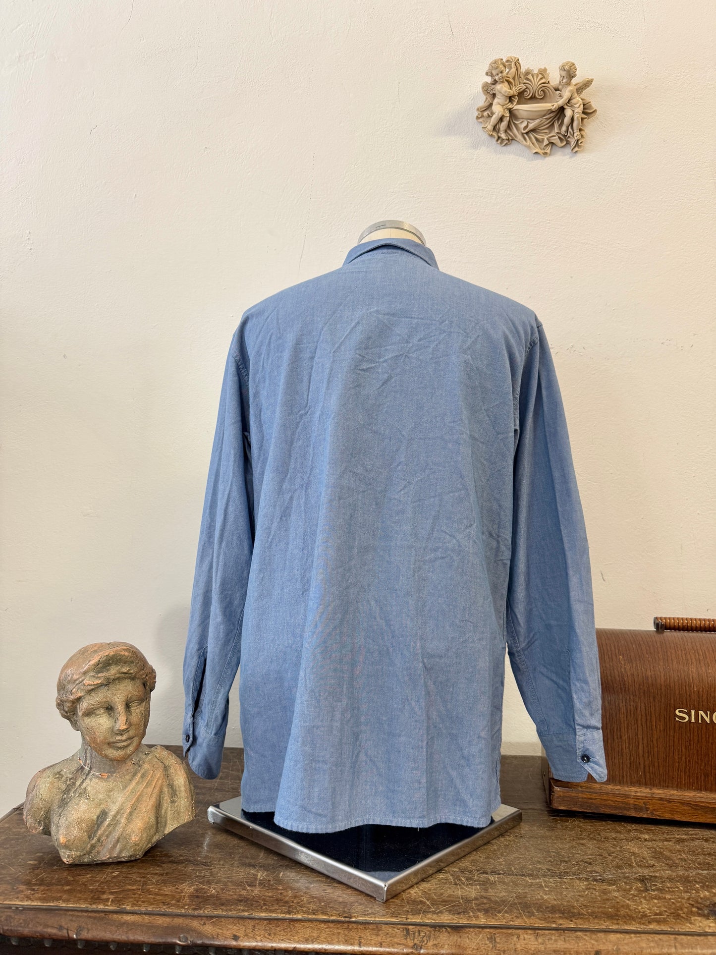 Vintage 90’s Italian Navy Shirt “L/XL”