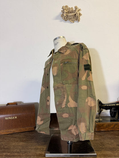 Vintage 90’s Hungarian Army Overshirt “M/L”