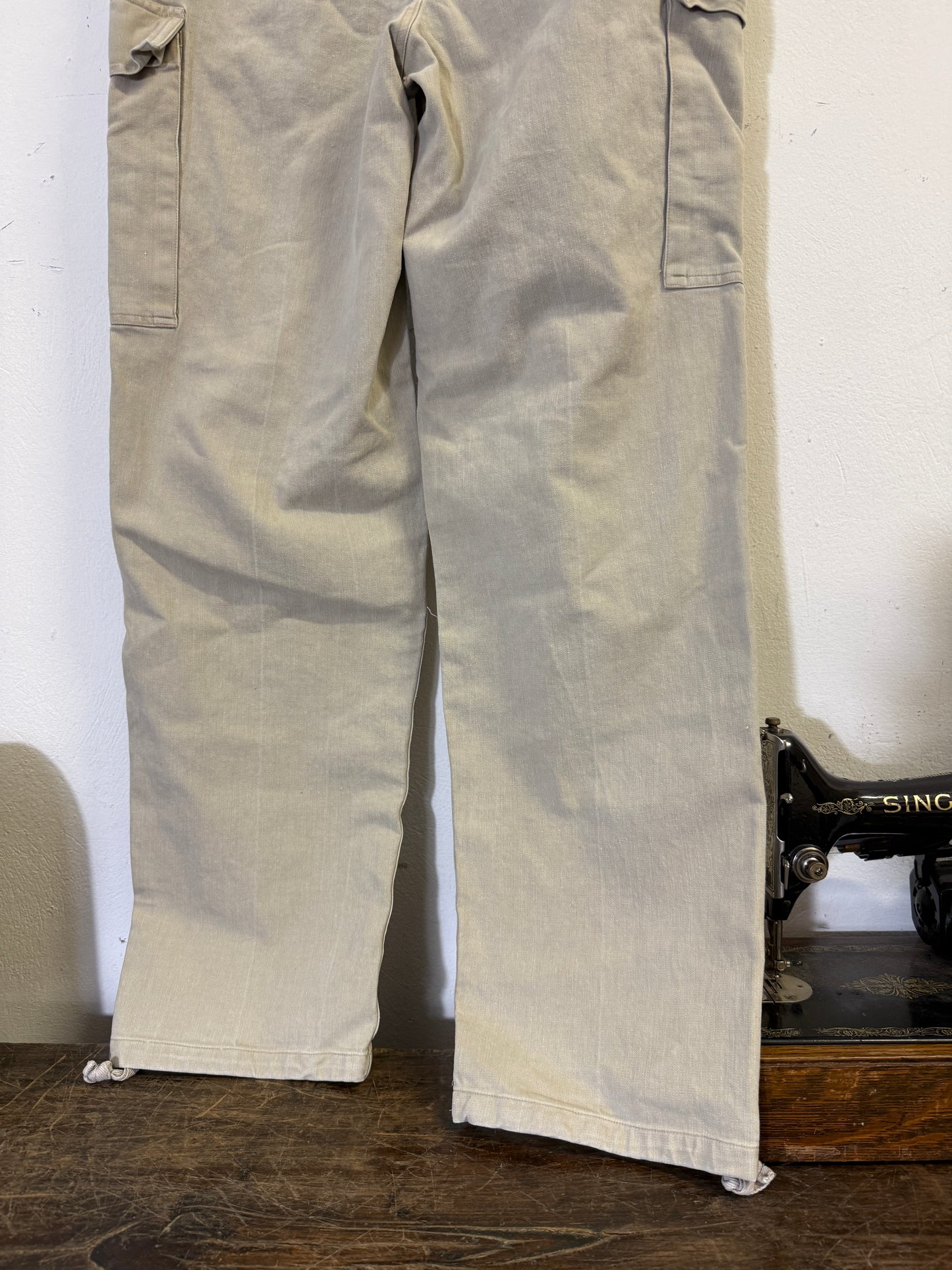Vintage 80’s German Army Moleskin Cargo Pants “W35”