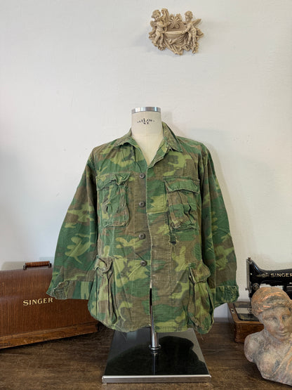 Vintage 1970-80s ERDL Camouflage Pattern Hot Weather Jacket Ripstop “S/M”