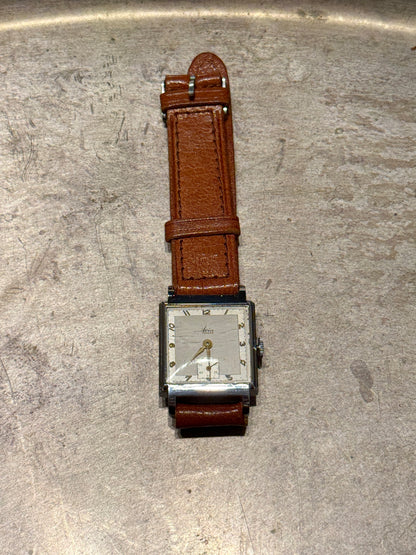 50’s Avia watch - Vintageur