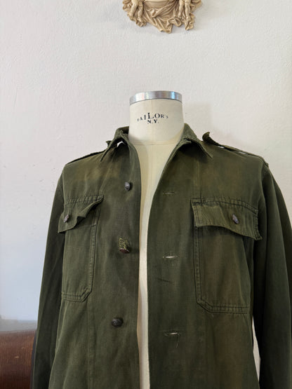 Vintage 80’s Faded Hungarian Army Shirt “S/M”