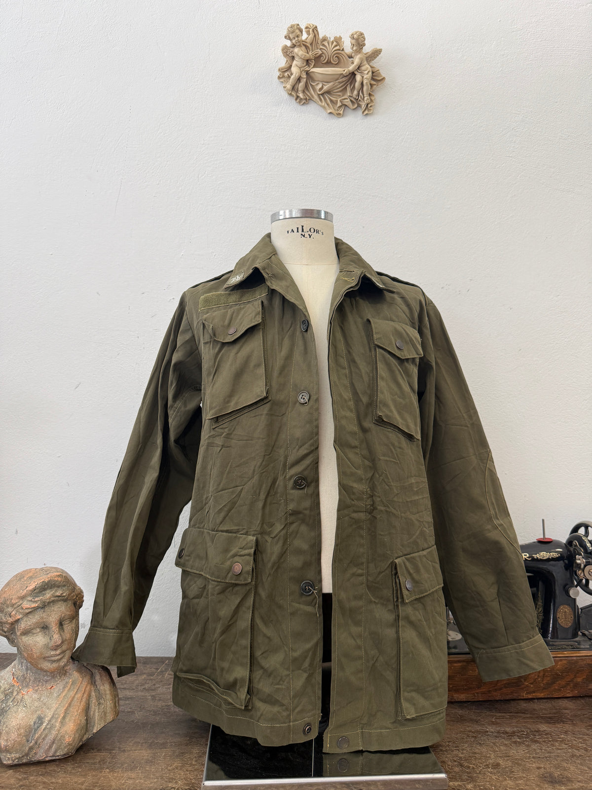 Vintage 80’s Italian Army Jacket “M/L”