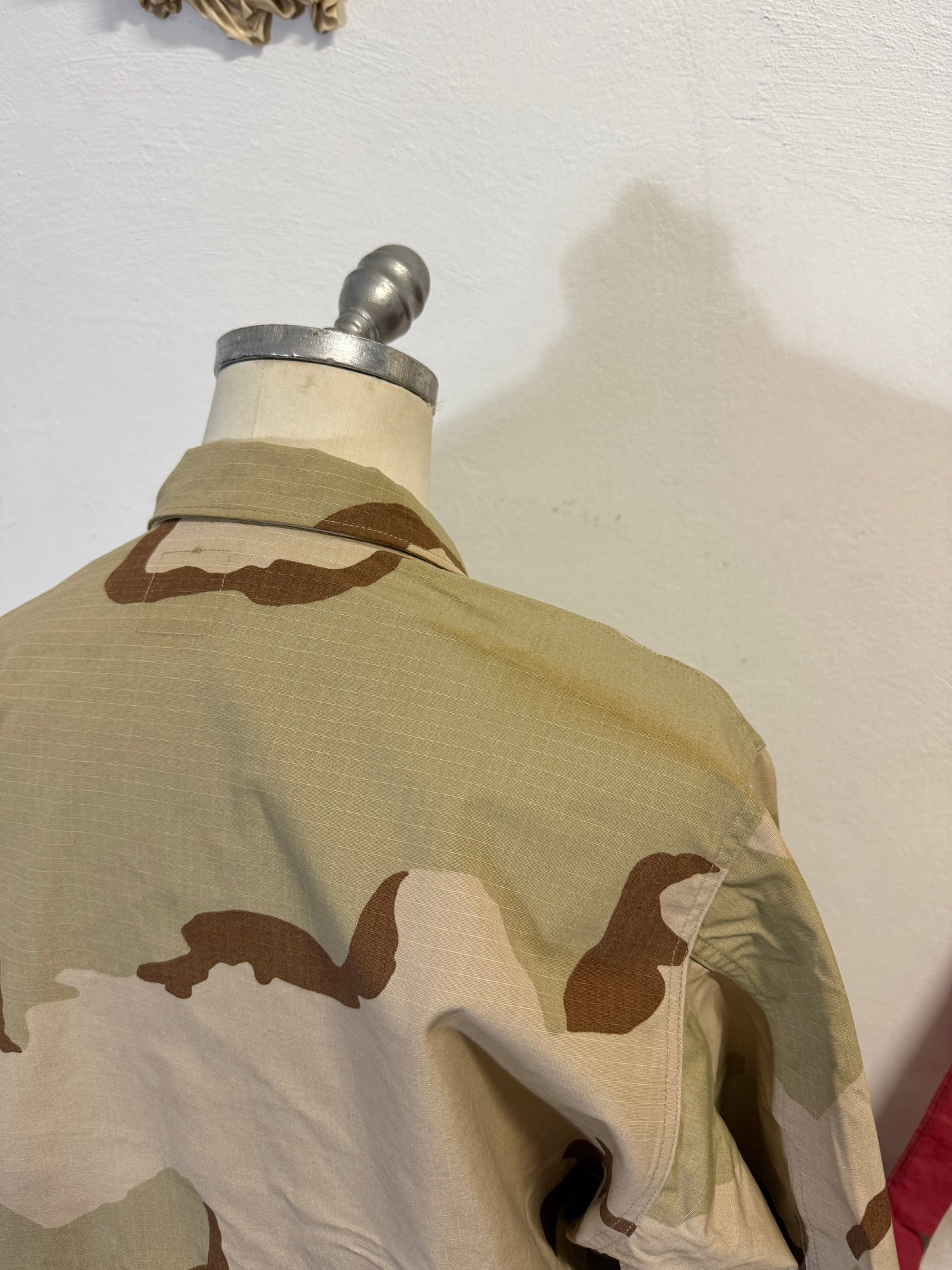 Deadstock BDU Camo Jacket Rip Stop US Army – Shoulder Faded “L/XL”