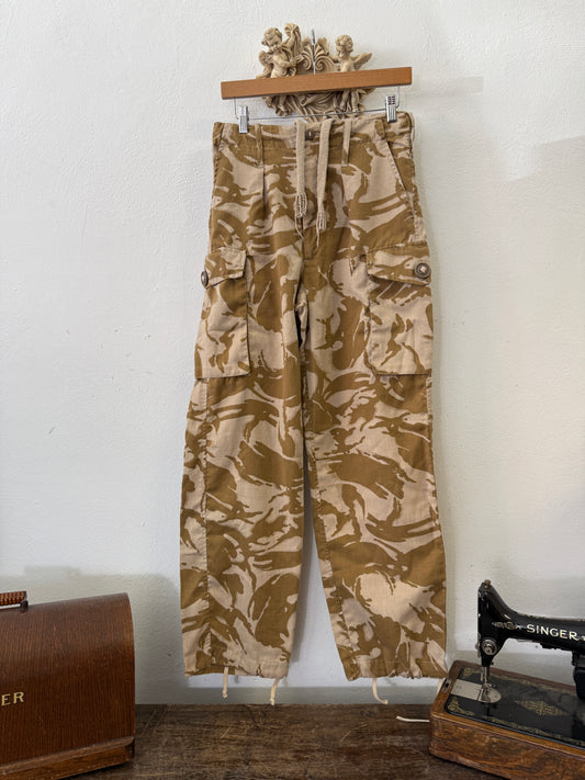 Vintage British Army Camo Cargo Pants “W30”