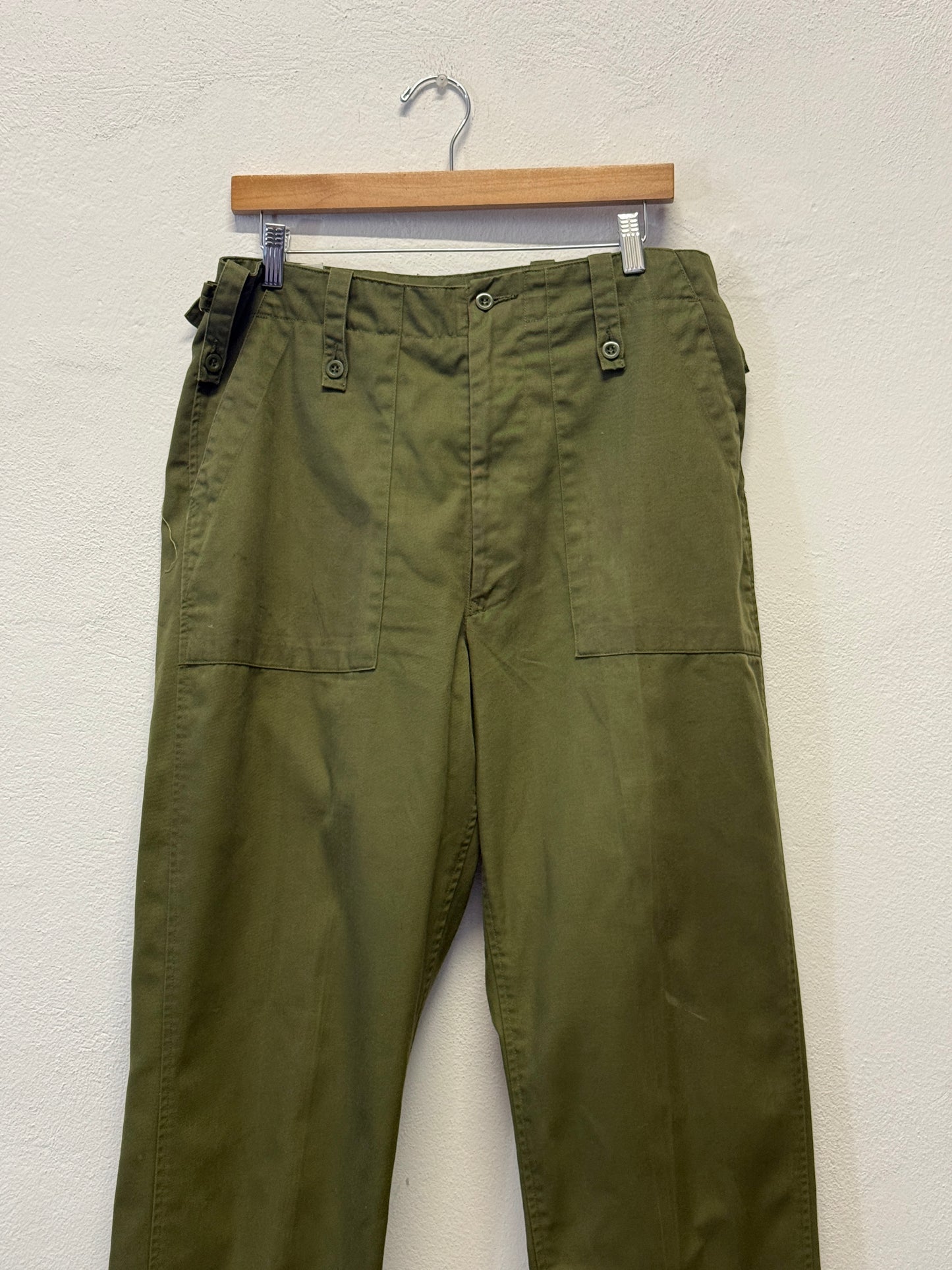 Vintage British Fatigue Army Pants “W34”