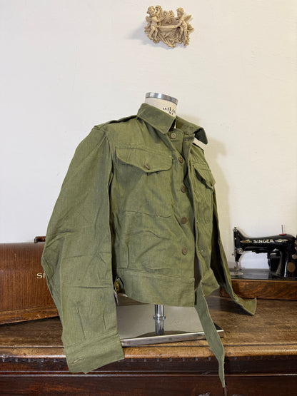 Vintage 50’s British Army Jacket “M”