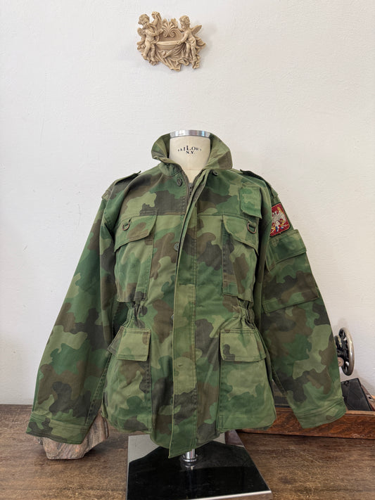 Vintage 90’s Serbian Army Jacket “L/XL”