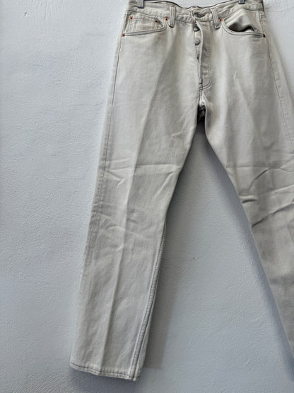 Vintage Levi’s 501 Made in Usa “W32 W30”