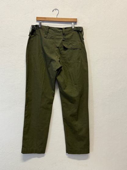 Vintage British Fatigue Army Pants “W36”