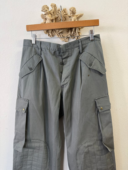 Vintage 90’s Italian Army Cargo Pants “W31”