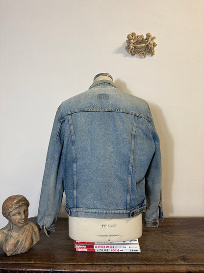 Vintage Levi’s Jacket “L”