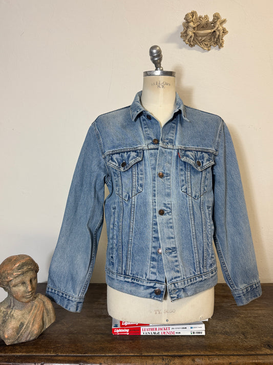 Vintage Levi’s Jacket “M”