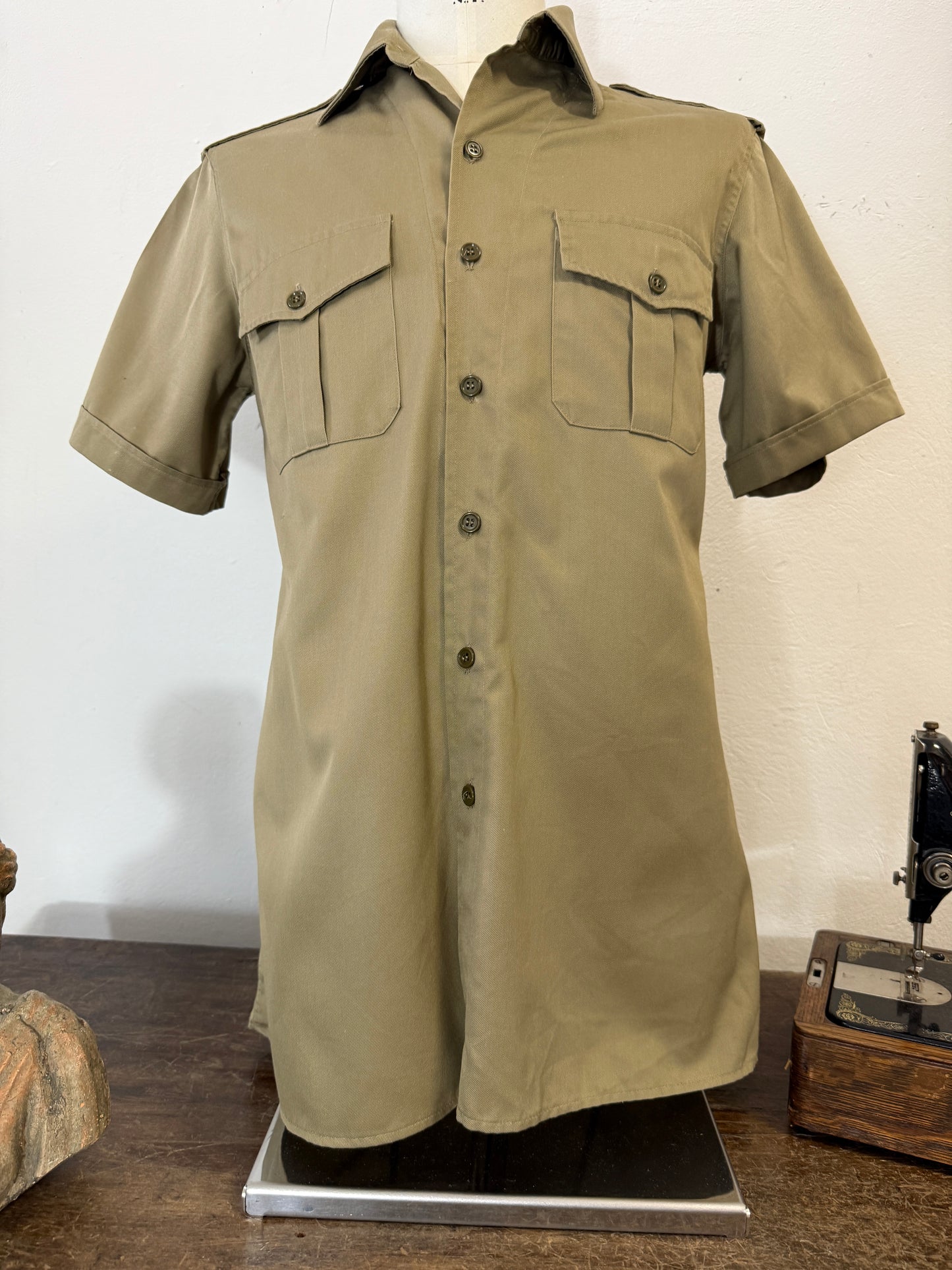 Vintage 80’s Italian Army Shirt “S/M”