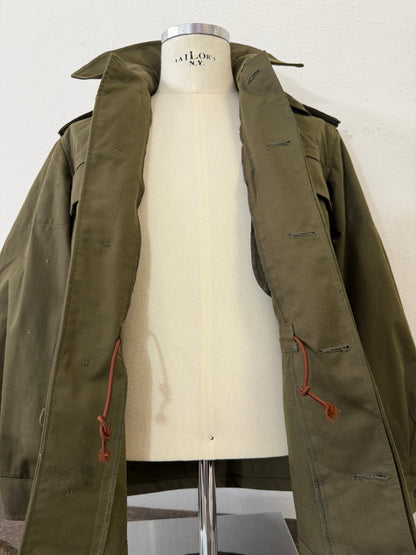 Vintage 90’s Czech Army Jacket “M”