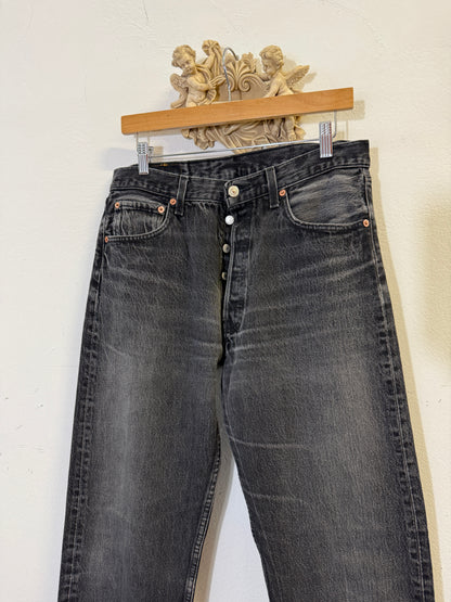 Vintage Levi’s 501 “W32 L34”