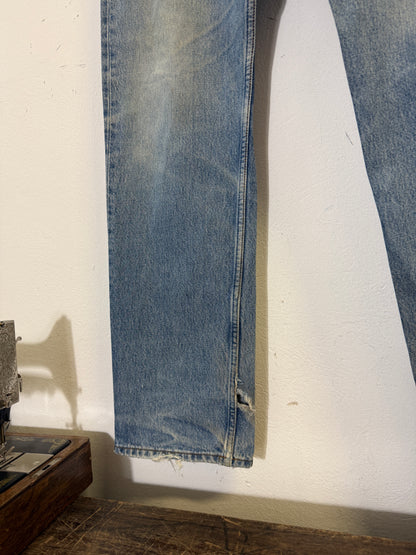 Vintage Levi’s 501 “W32 L32”