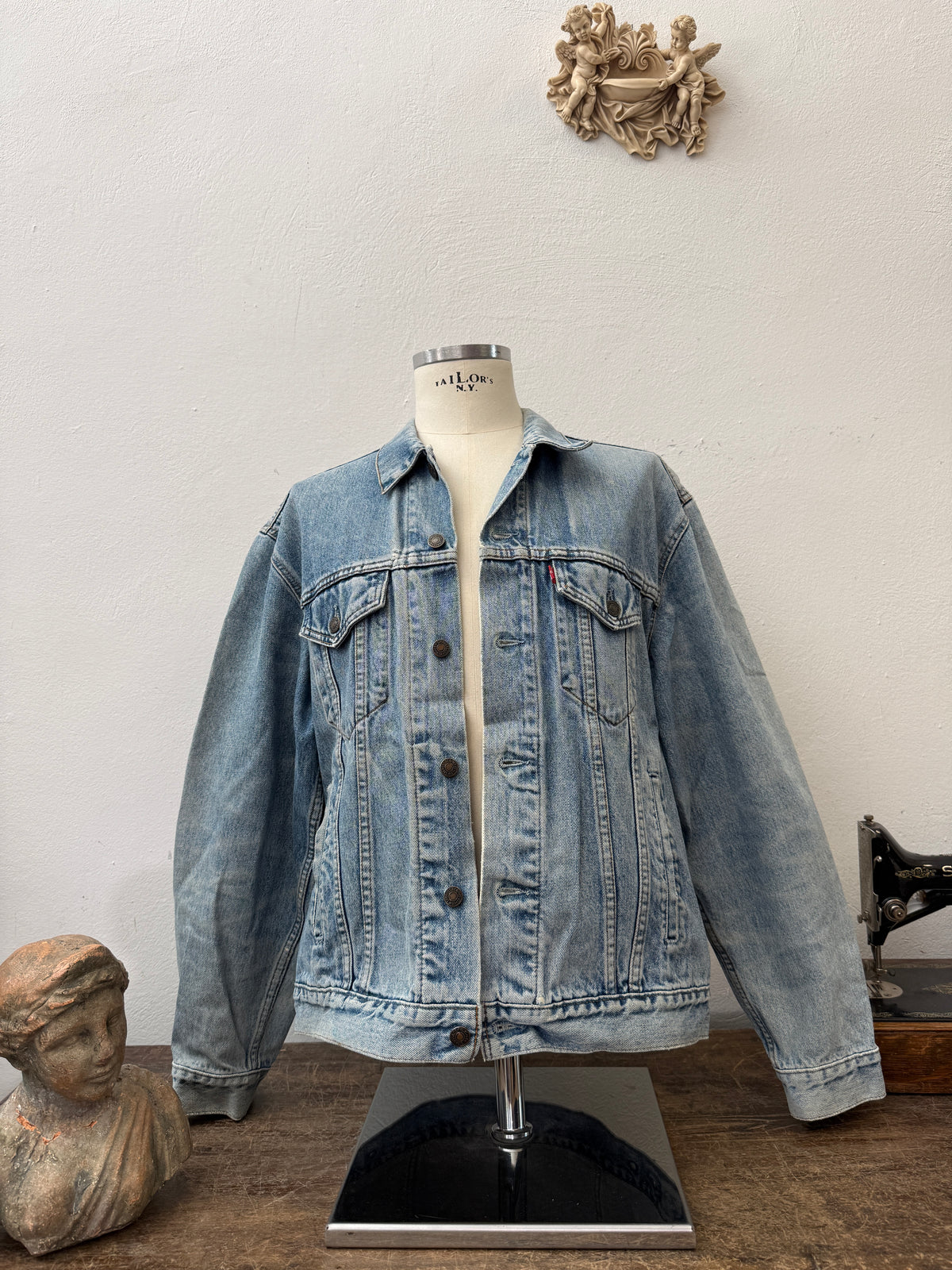 Vintage Levi’s Jacket “XL”