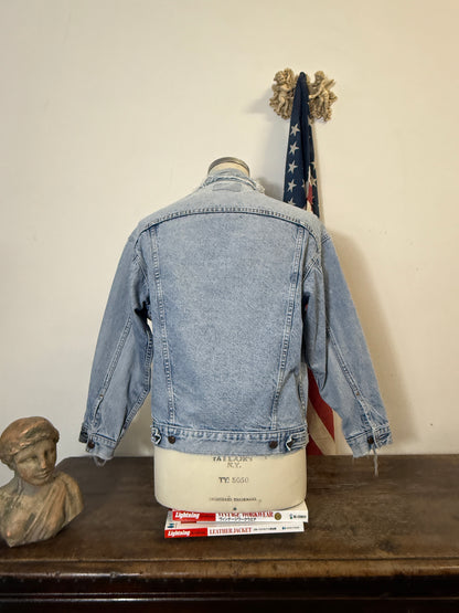 Vintage Levi’s Jacket Made in Usa “S”