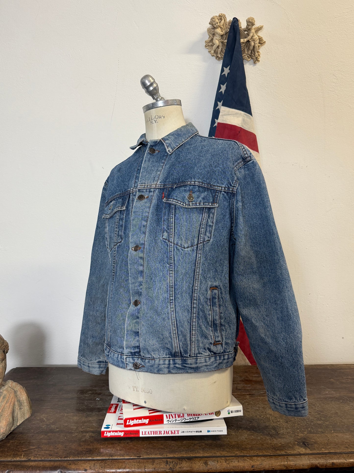 Vintage Levi’s Jacket “L”