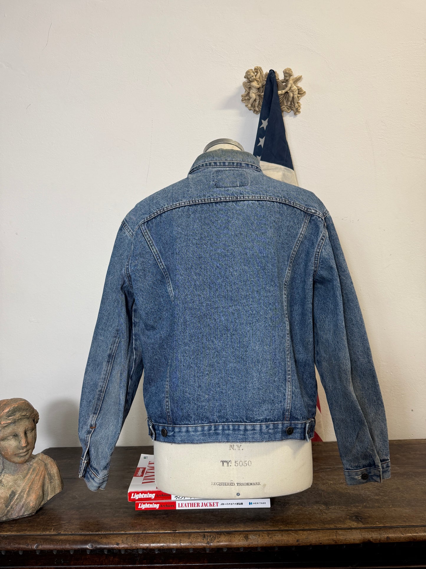 Vintage Levi’s Jacket “L”
