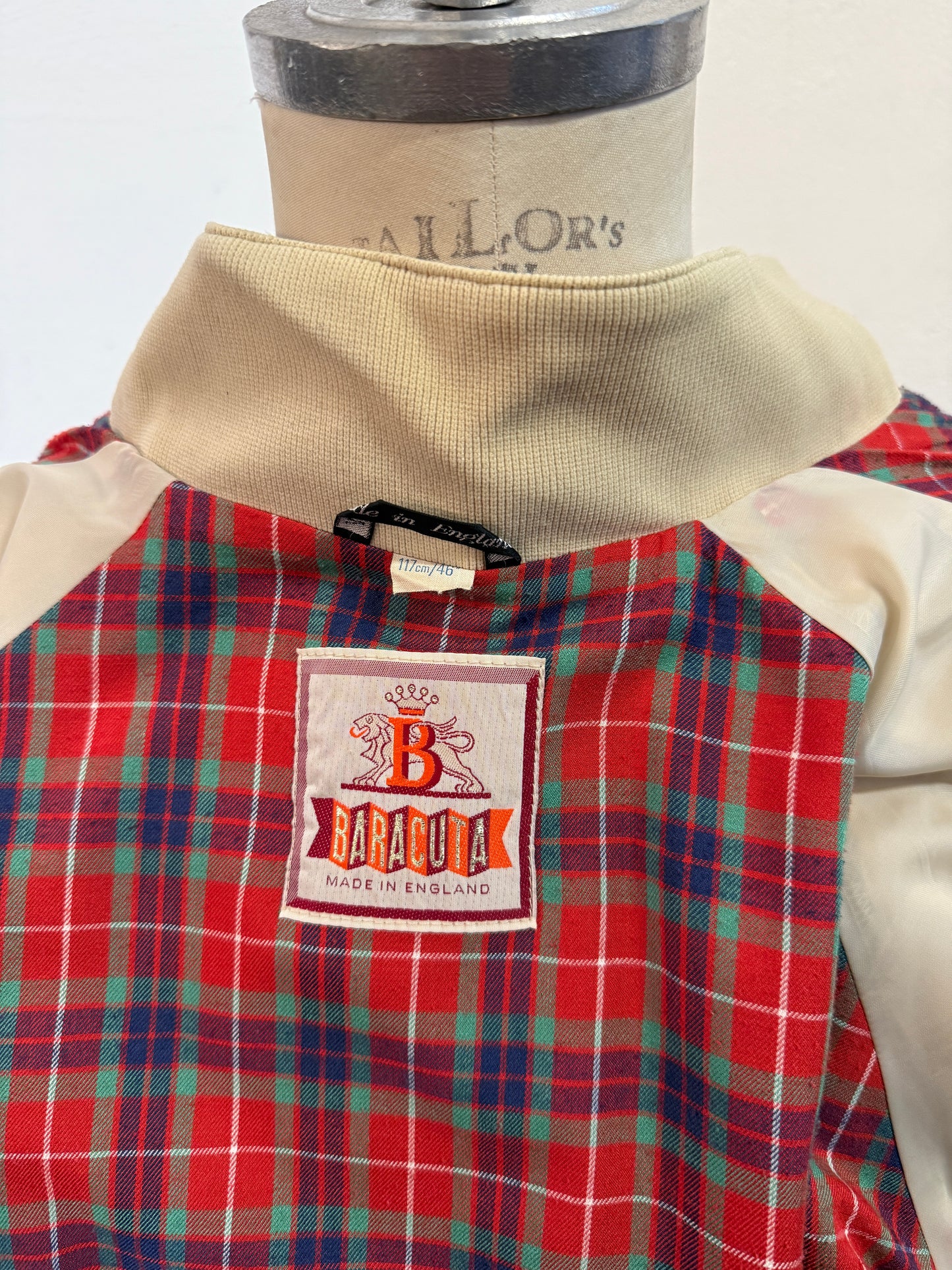 Vintage Baracuta G9 - Made in England “XL”
