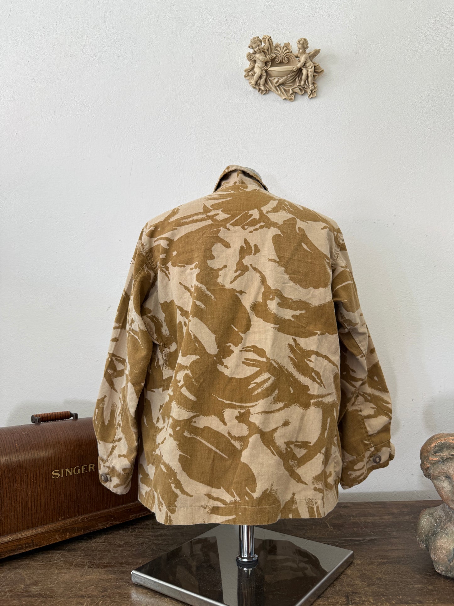 Vintage British Army Dpm Jacket “S”